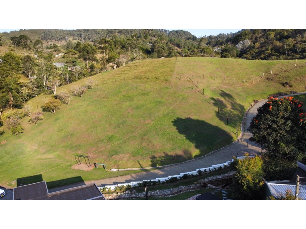 SE VENDE LOTE DE USO MIXTO EN KM 1 VEREDA DON DIEGO EL RETIRO — foto 3