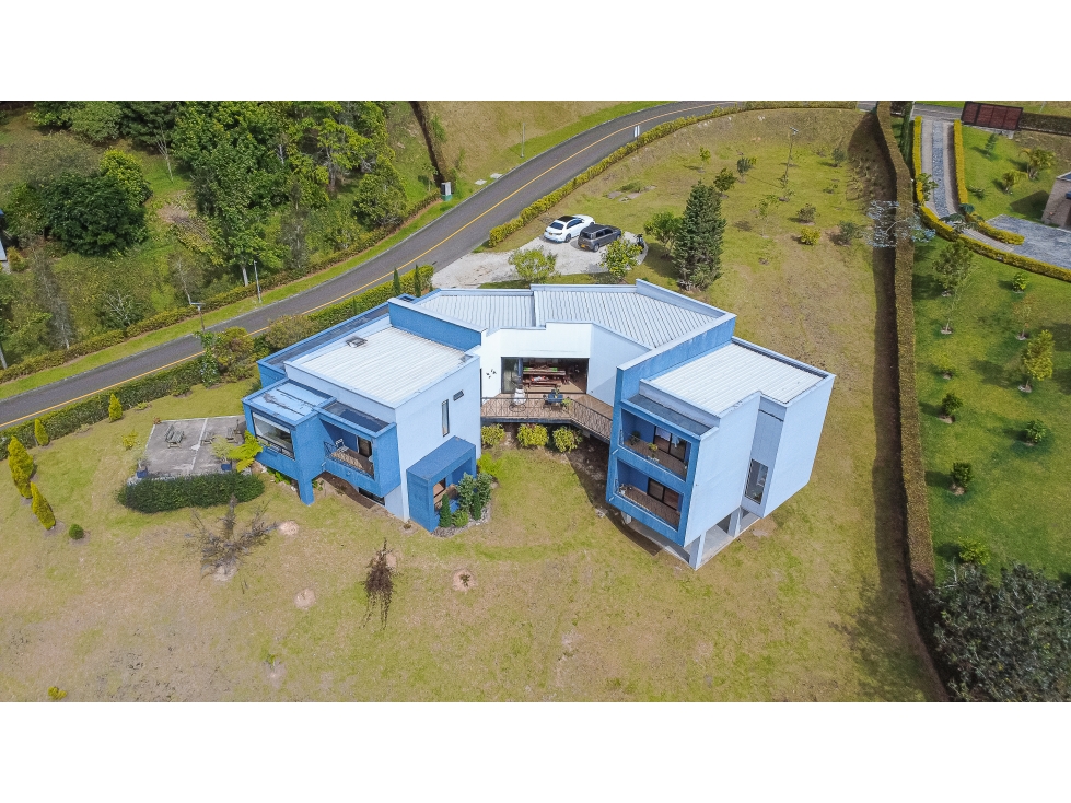 Venta de lujosa casa Carmen de viboral