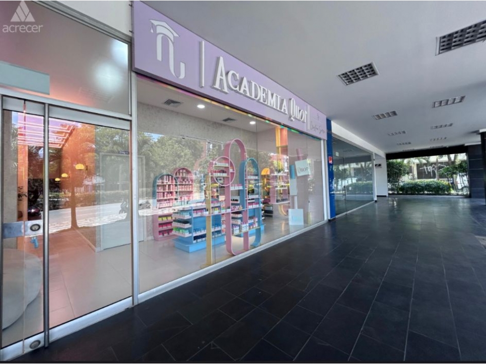VENTA DE LOCAL COMERCIAL ESTRATÉGICO EN LAURELES DE 122 MT2