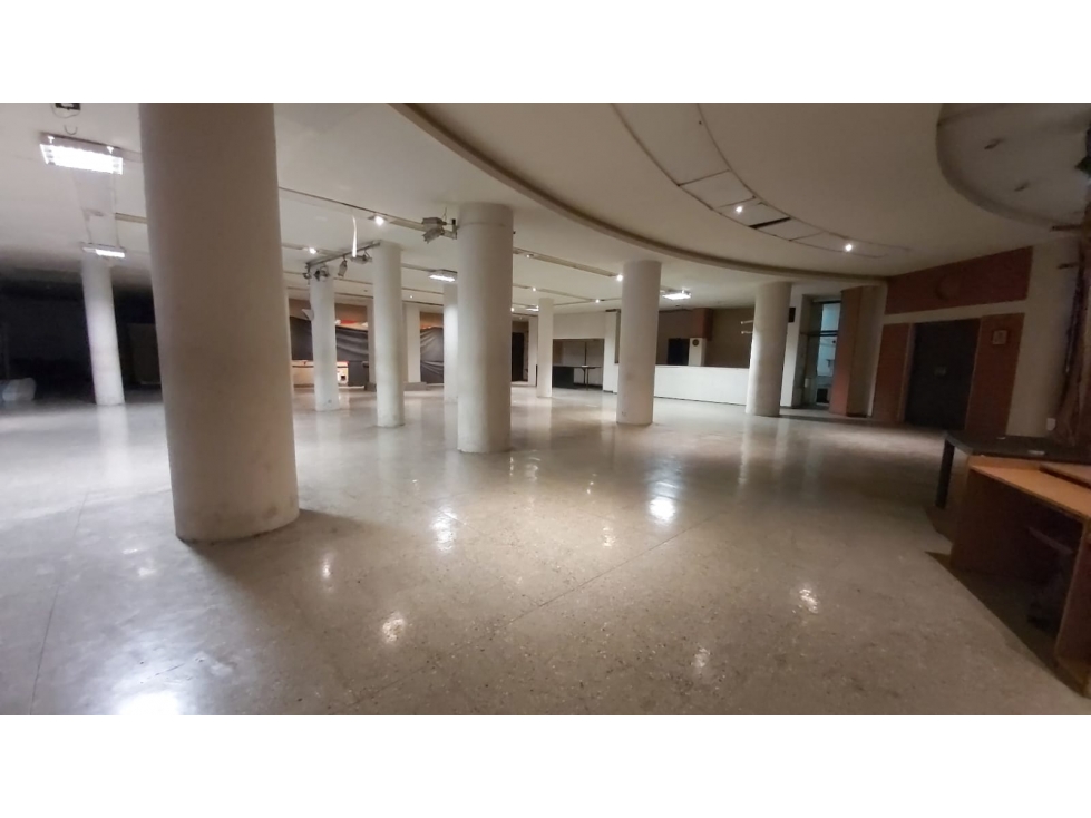 VENTA- PISO SUBSUELO GALERIA TONSA - CAPITAL MENDOZA - 4