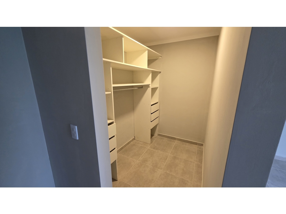 CASA · EN VENTA· BARRIO PRIVADO · 2 dormitorios - 4
