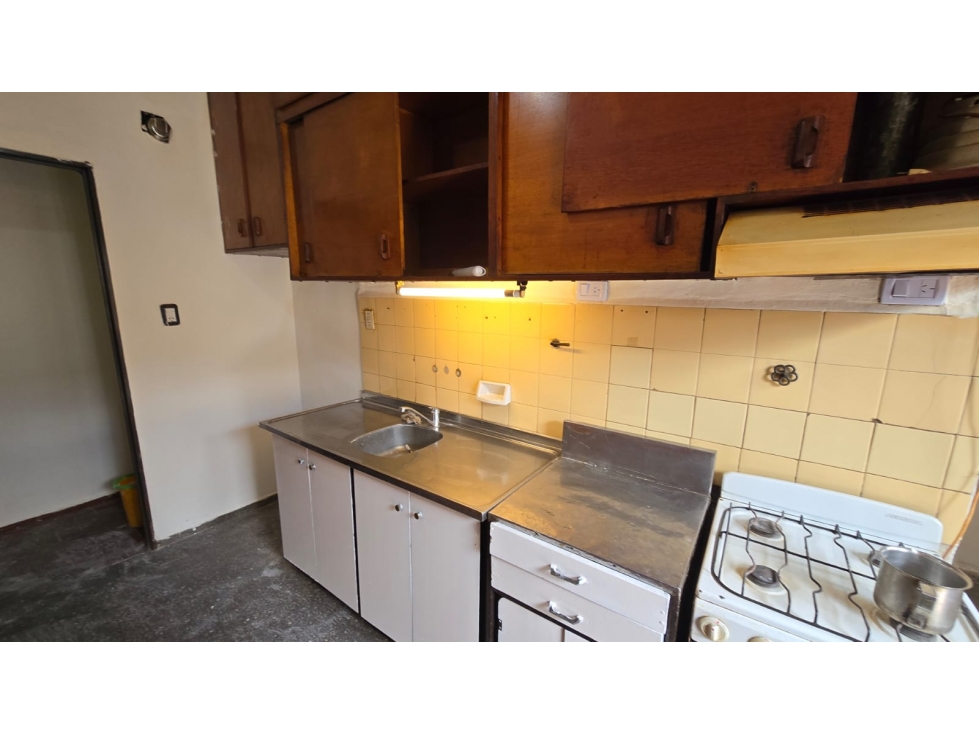 CASA EN VENTA en Carrodilla -Barrio Los Olivos - Lujan - 2