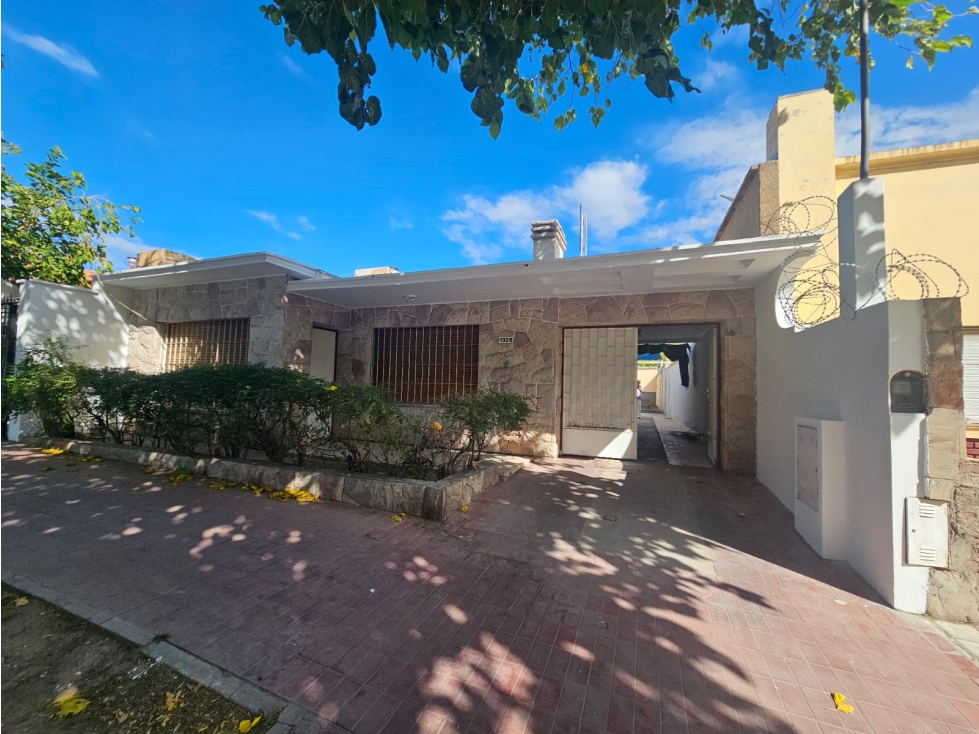 CASA · EN ALQUILER · GODOY CRUZ · BARRIO PARQUE · 3 DOR — foto 2