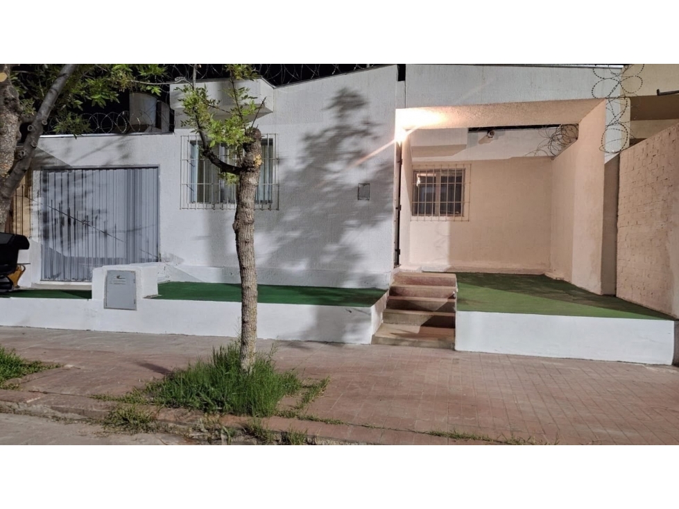 ALQUILER CASA 3 DORMITORIOS BARRIO VANDOR GODOY CRUZ