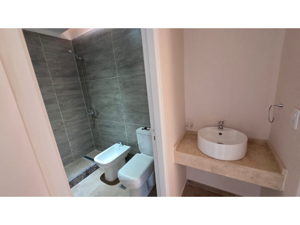VENTA CASA - BARRIO PRIVADO · 2 dormitorios - 5