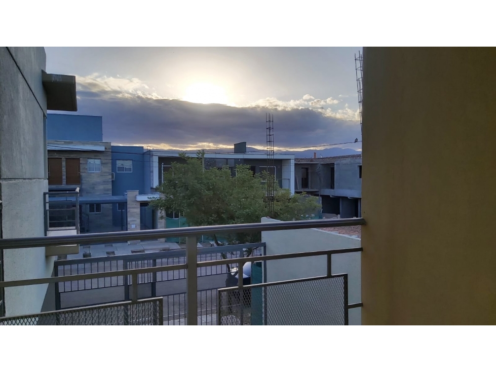 VENTA · DÚPLEX· 2 DORM · CON BALCÓN · R. VENETO — foto 3