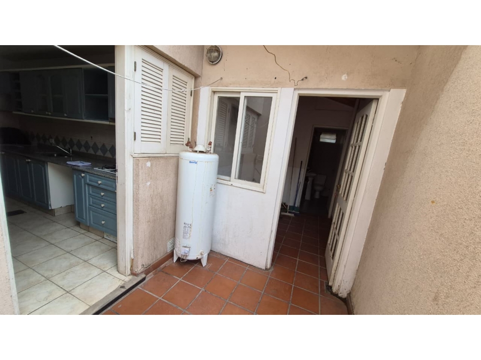 Casa Alquiler 3 Dormitorios Con Piscina y Jardín Barrio Dalvian — foto 6
