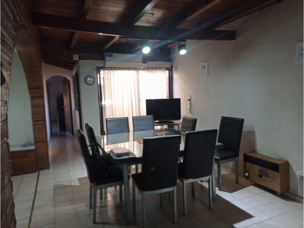 Bridge Inmobiliaria Vende Hermosa Casa Quinta Seccion - Mendoza - 5