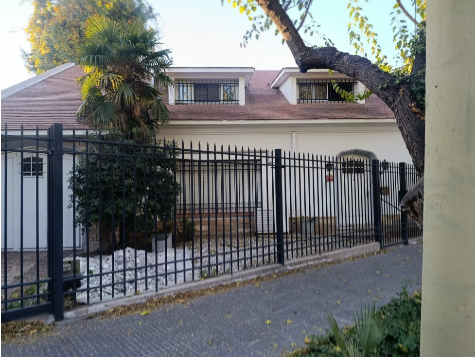 VENTA - CASA - 4 DORMITORIOS - CIUDAD - BARRIO BOMBAL - 1