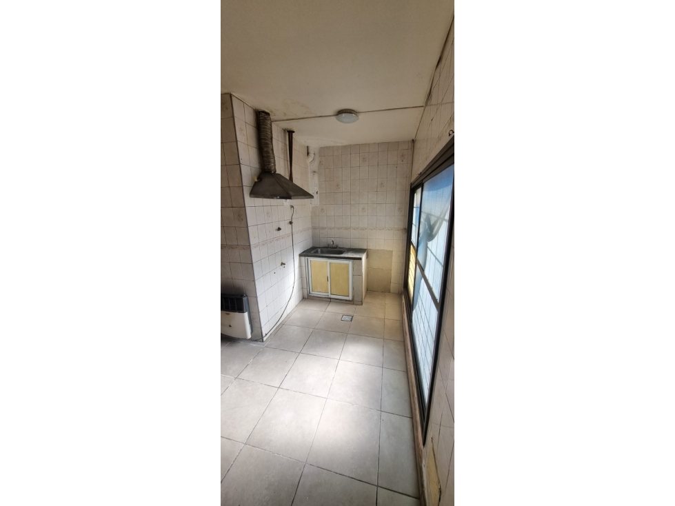 VENTA - DEPARTAMENTO - LOCAL -PLANTA BAJA - GODOY CRUZ - 6