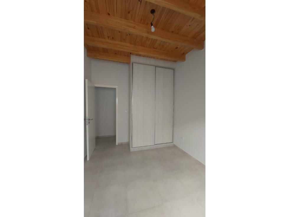 ALQUILO · DEPTO PRIMER PISO · 2 DORM · GUAYMALLEN · R. VENETO - 4