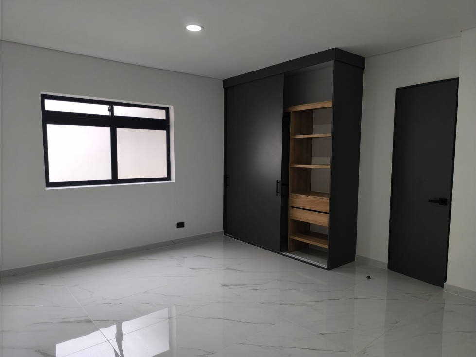 Casa Unifamiliar en Venta, Castellana en Medellín — foto 3