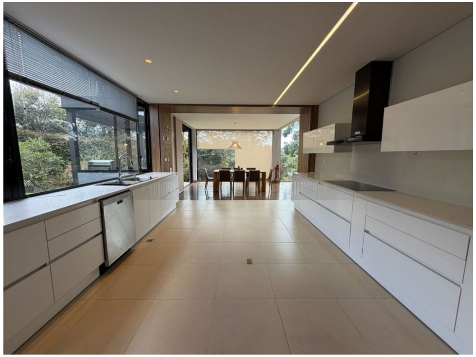 Casa Campestre en Venta, Alto de las Palmas en Medellin — foto 2
