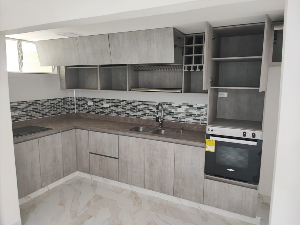 Casa en Venta, Loma de los Bernal en Medellín