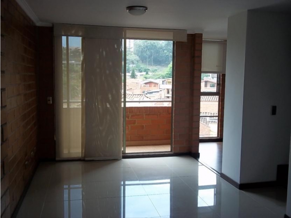 Casa Unifamiliar en Venta, La Mota en Medellín — foto 2