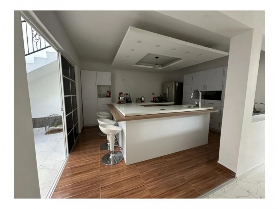 Casa en Venta, Los Colores en Medellín
