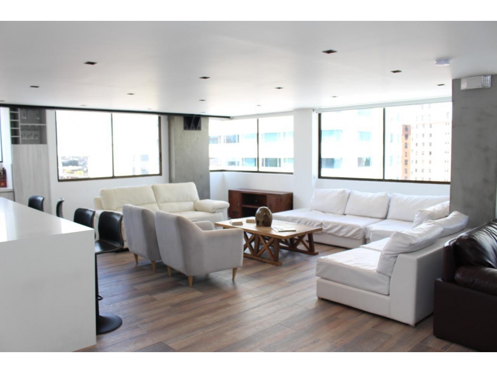 Apartamento Dúplex amoblado en Venta, Poblado en Medellín