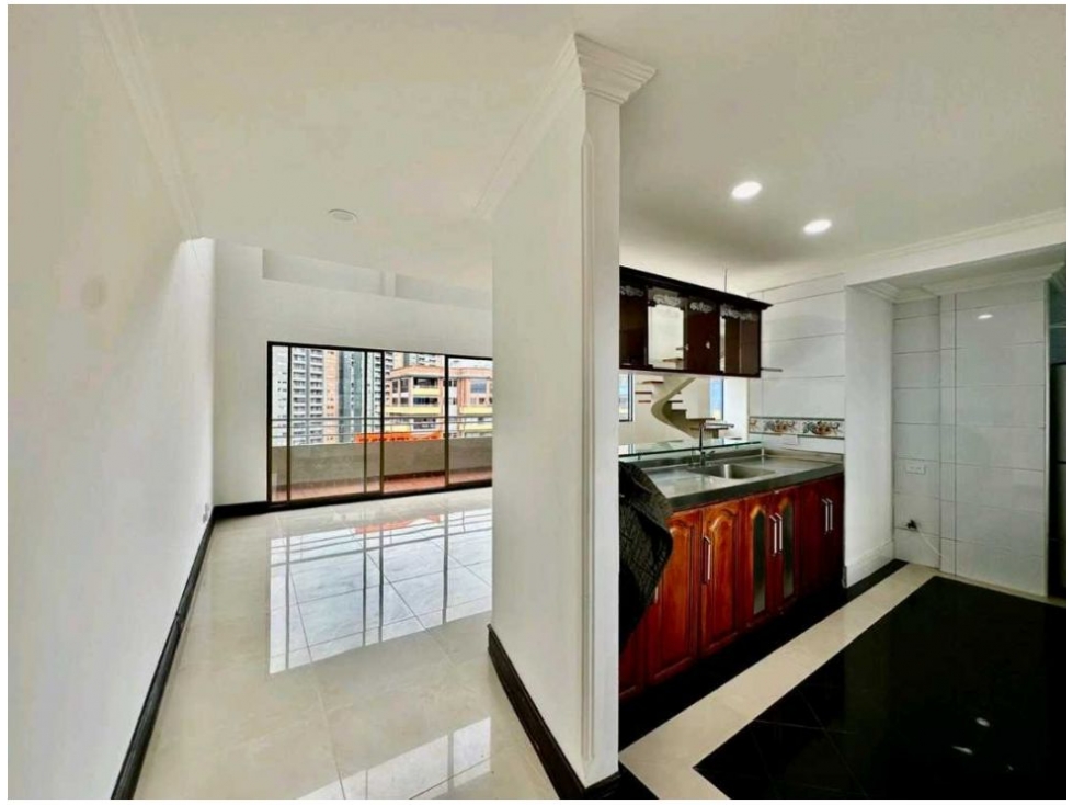 Penthouse en Venta , Loma de los Bernal en Medellín — foto 2