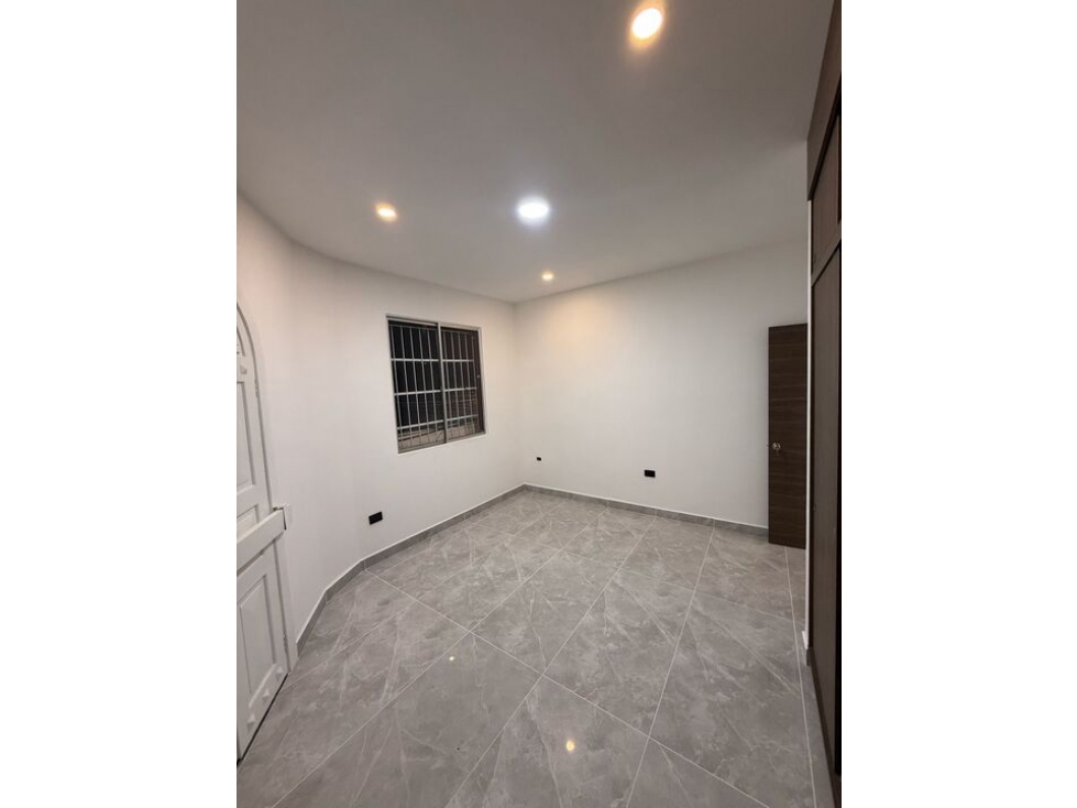 Apartaestudio en Venta, Boston en Medellín - 2