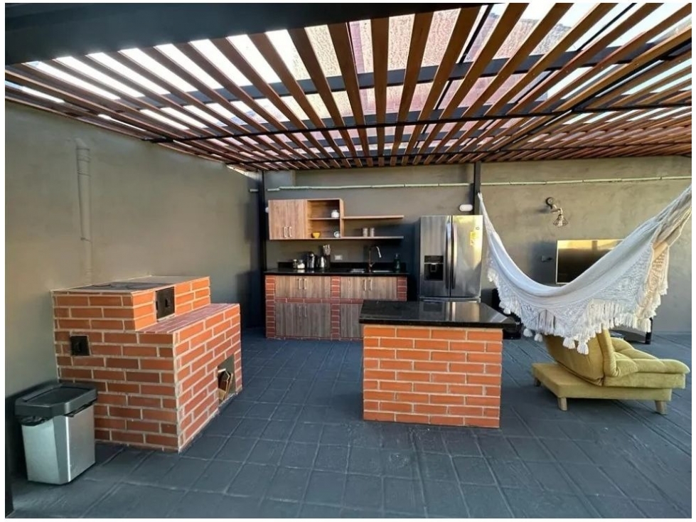 Casa en Venta, Los Colores en Medellín — foto 3