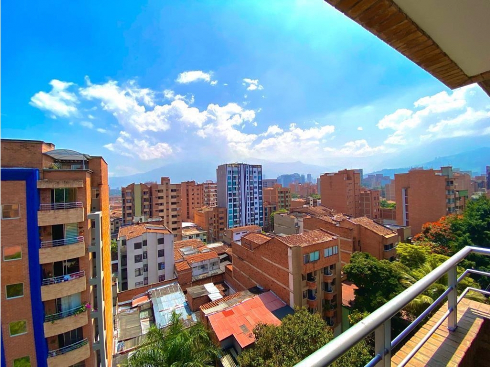 Apartamento dúplex en Venta, San Joaquín en Medellín