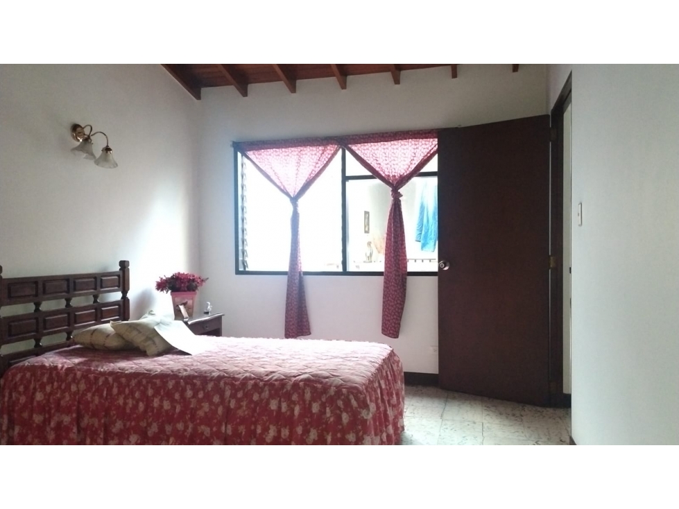 Casa unifamiliar en Venta, Simón Bolívar en Medellín — foto 5