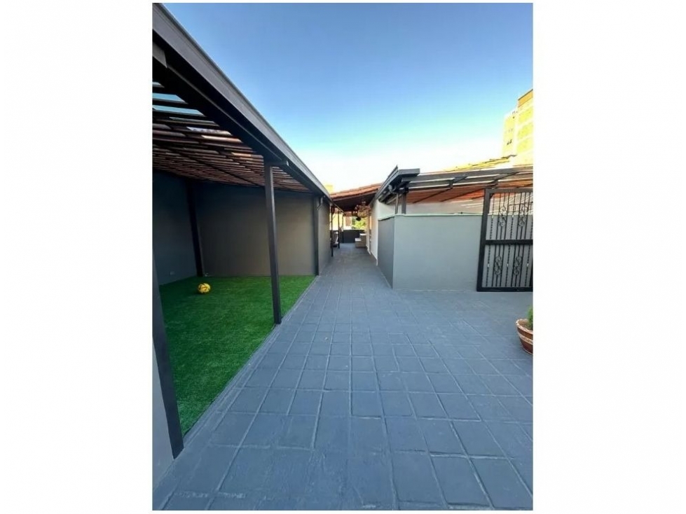 Casa en Venta, Los Colores en Medellín — foto 5