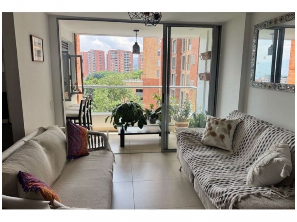 Apartamento en Venta, Loma de las Brujas en Envigado