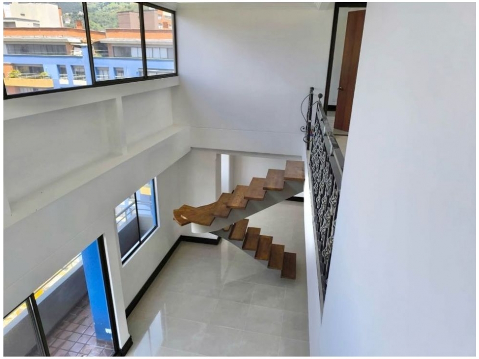 Dúplex en Venta ,Loma de los Bernal en Medellín — foto 2