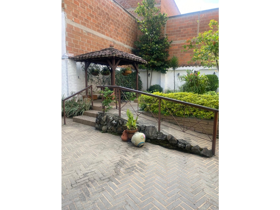 Casa Unifamiliar en Venta, Laureles en Medellín