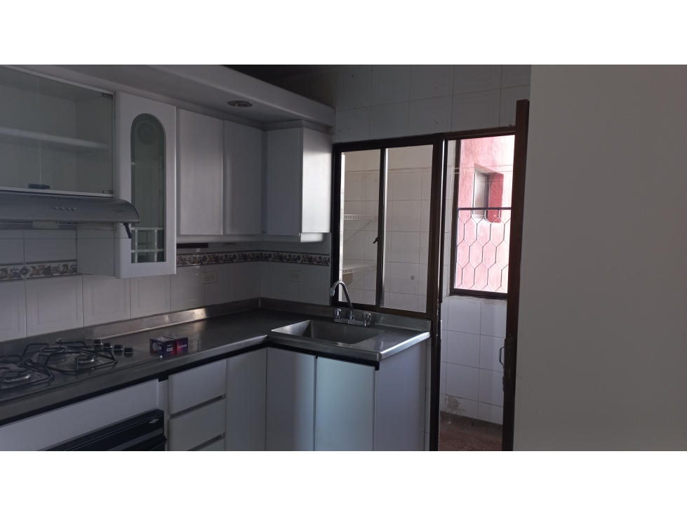 En venta apartamento de 2 alcobas sin muebles en Bavaria-02 — foto 2