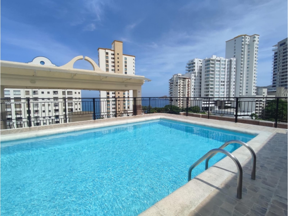 Venta de apartamento a una cuadra de la playa Rodadero Sur