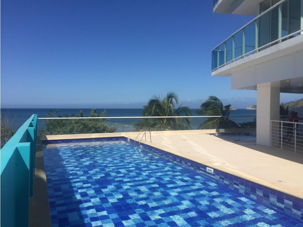 Venta de apartamento frente al mar Playa Salguero|Permiso turismo