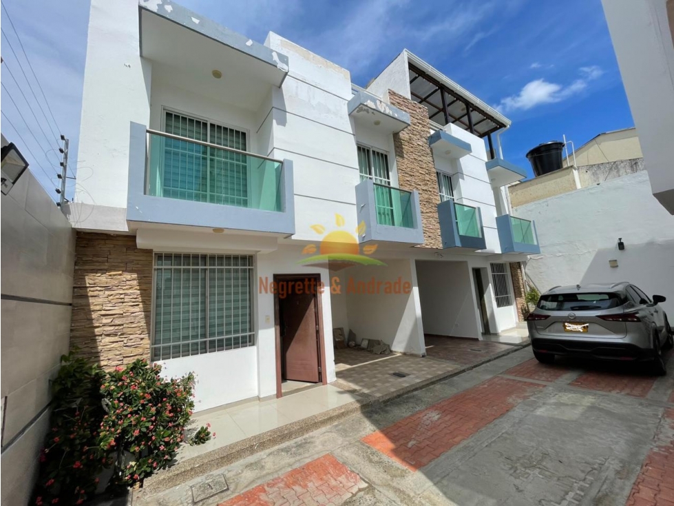 Amplia Casa en venta en El Jardín, conjunto cerrado |02