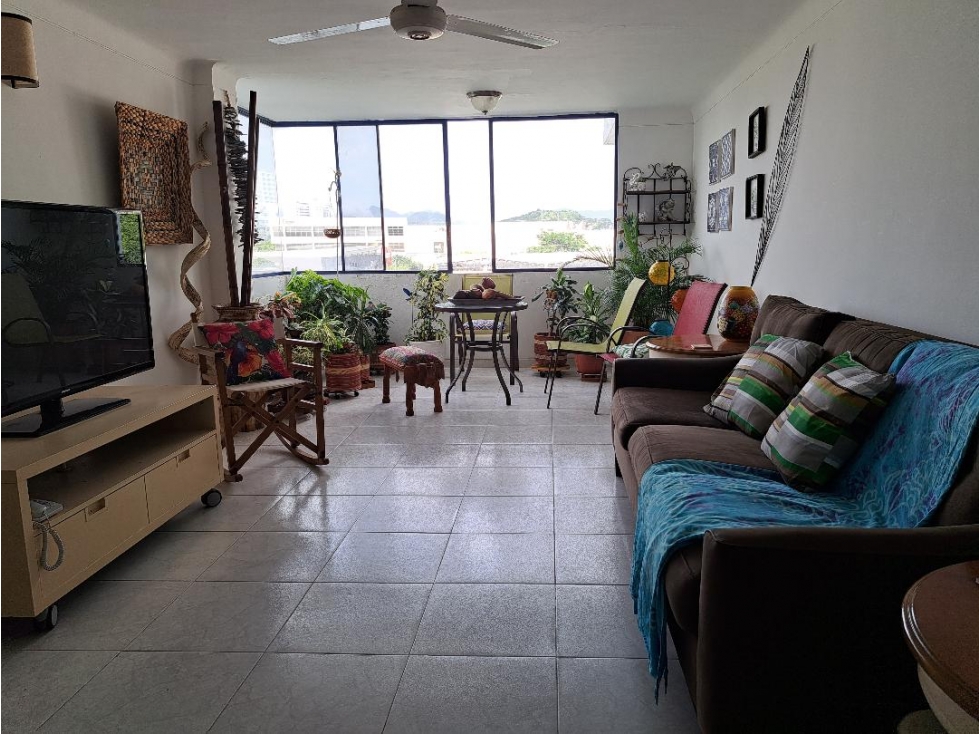 Venta de apartamento de 3 habitaciones en Bavaria Santa Marta BP