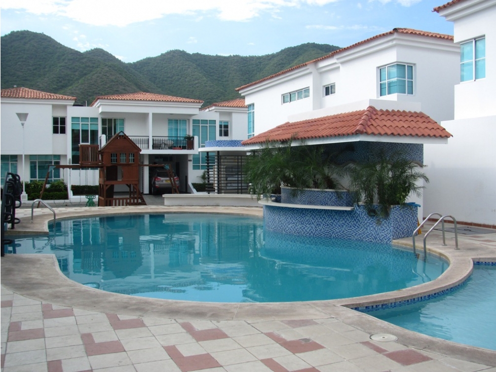 Venta de casa en conjunto cerrado en el Rodadero Santa Marta