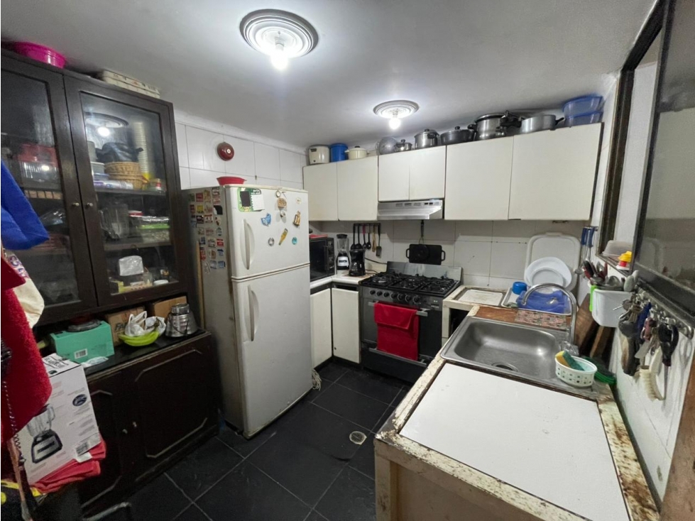 Venta de casa esquinera con 2 locales comerciales Jardín Santa Marta — foto 4