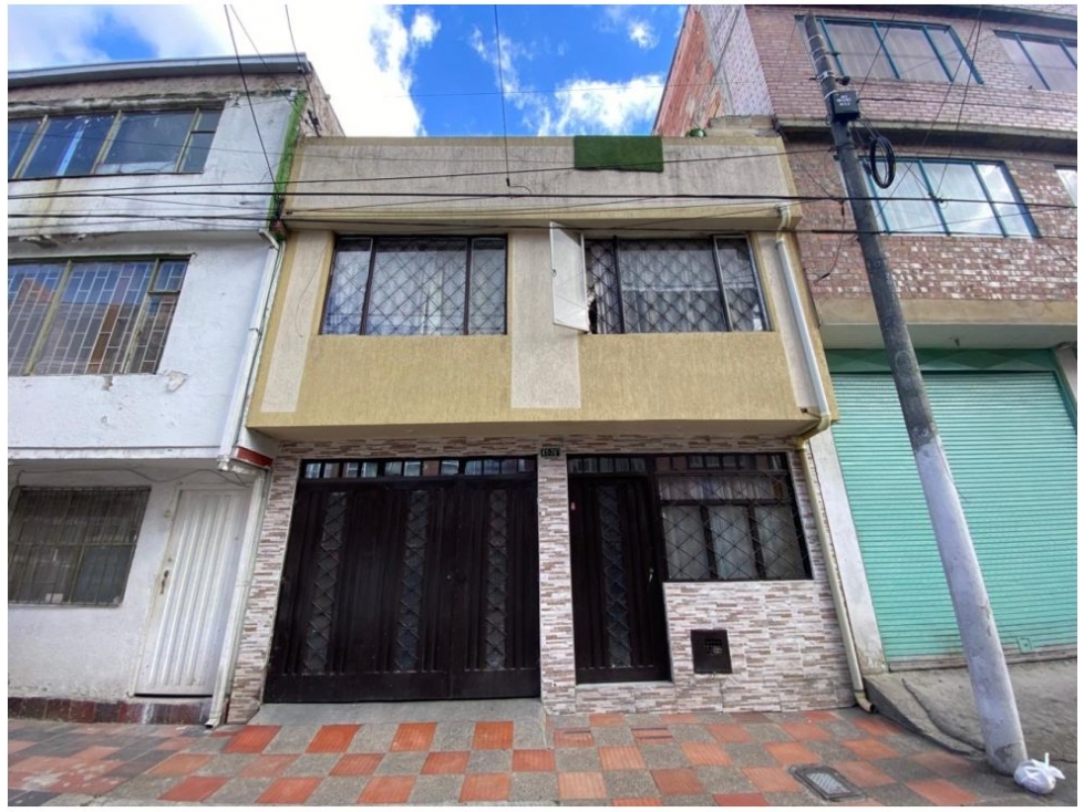 Casa multifamiliar de 3 niveles en venta en Kennedy, Bogotá — foto 3