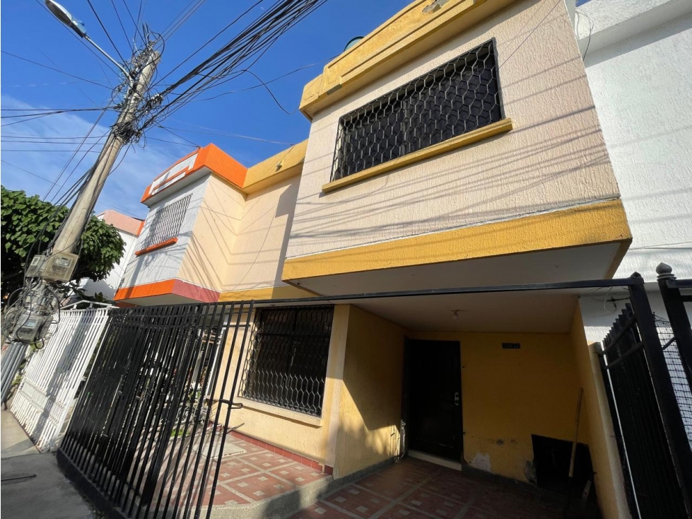 Venta de casa de dos pisos en El Trébol Santa Marta — foto 5