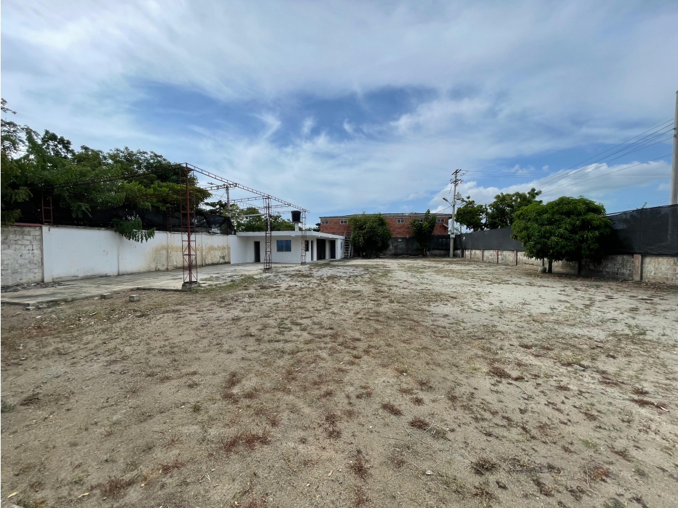 Venta de lote sobre la Troncal del Caribe Vía Ciénaga, Santa Marta - 2