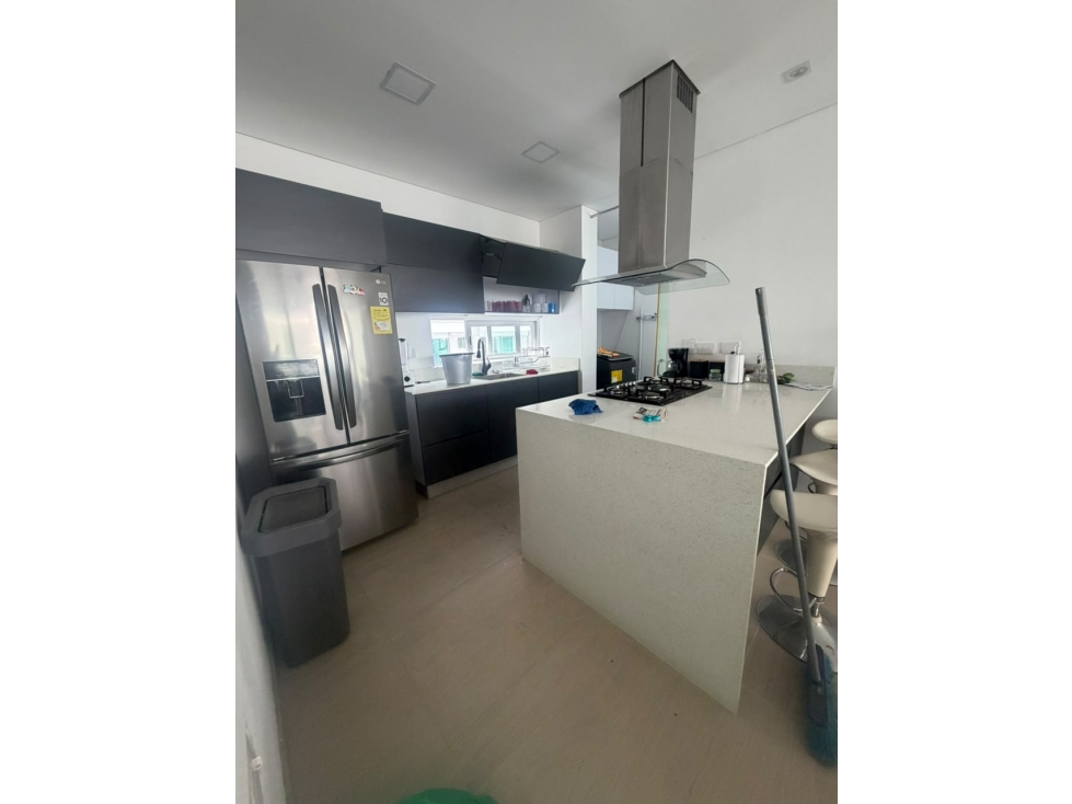 Arriendo apartamento amoblado en Edificio QB Santa Marta — foto 5