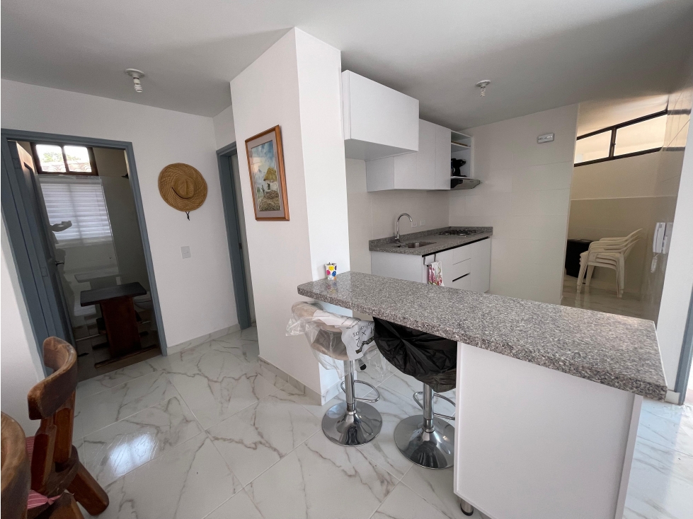 Venta de Apartamento Remodelado a 2 Cuadras del Mar | Rodadero Sur — foto 6