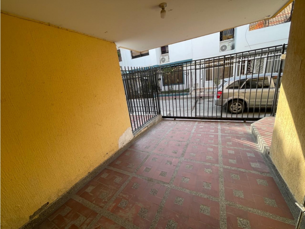 Venta de casa de dos pisos en El Trébol Santa Marta — foto 6