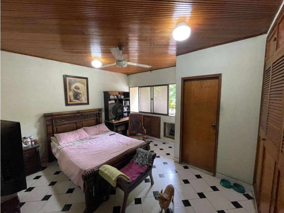 Venta de casa esquinera con 2 locales comerciales Jardín Santa Marta — foto 6