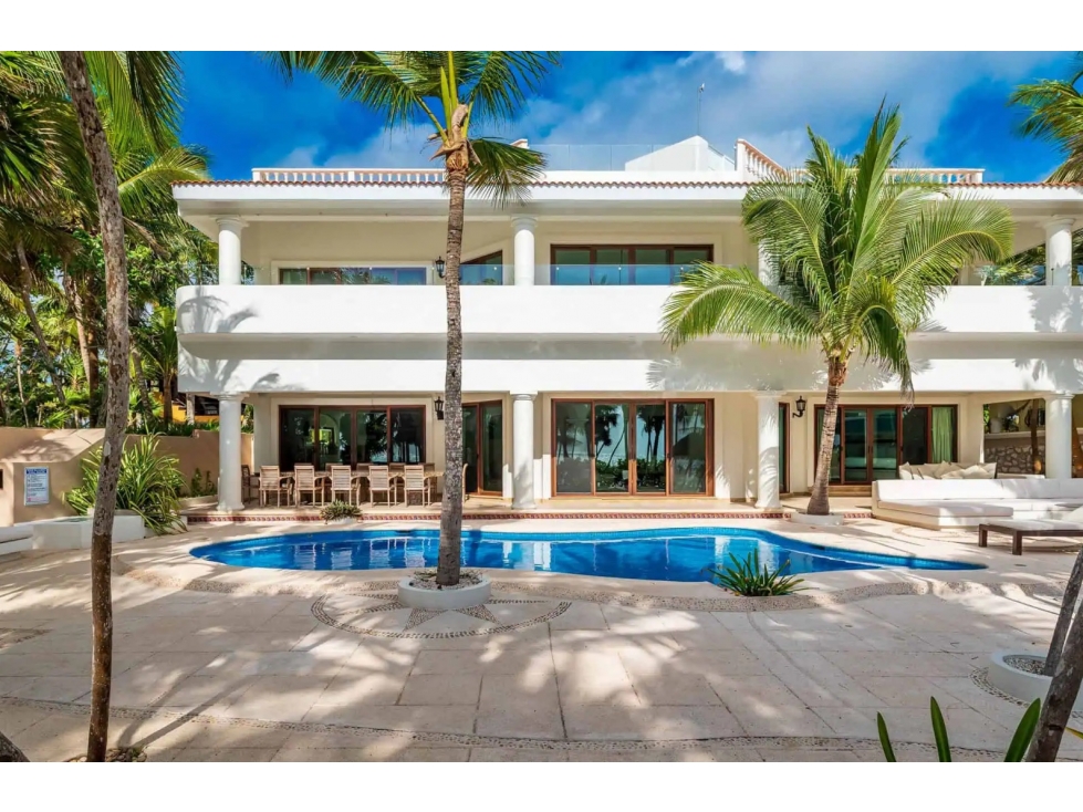 CHARMING 9-BEDROOM OCEANFRONT VILLA IN SOLIMAN BAY, TULUM - 3