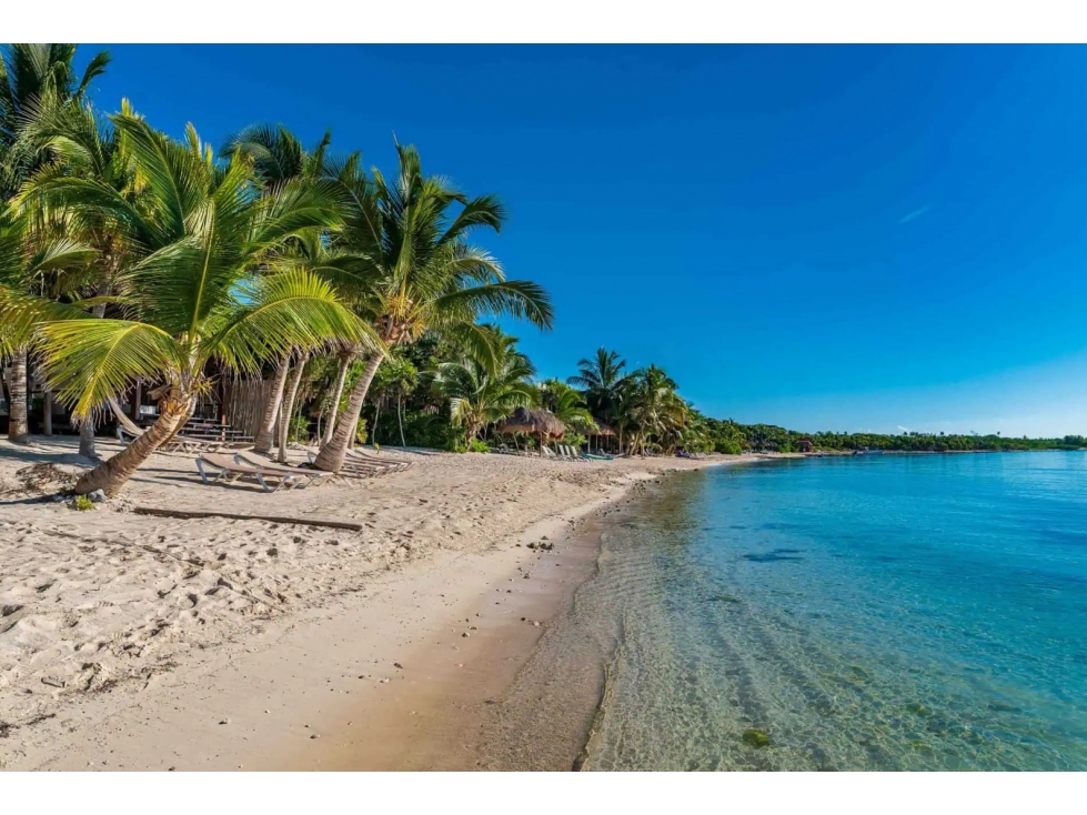 6-BEDROOM MAGNIFICENT HOME IN SOLIMAN BAY - 4