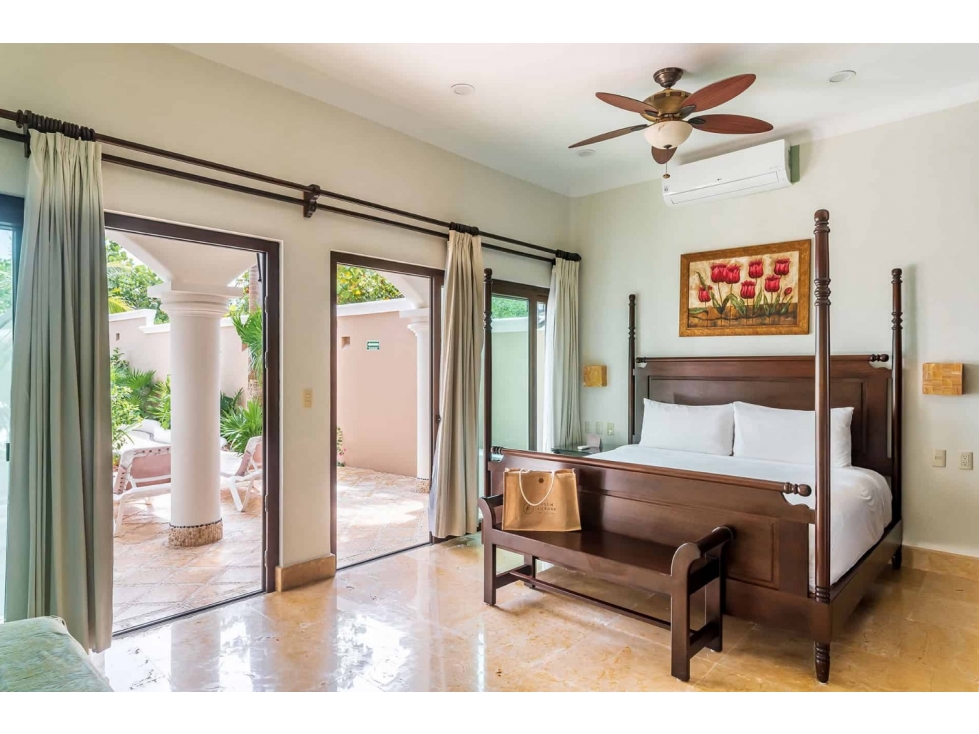 SPECTACULAR OCEANFRONT HACIENDA-STYLE VILLA IN SOLIMAN BAY, TULUM - 5