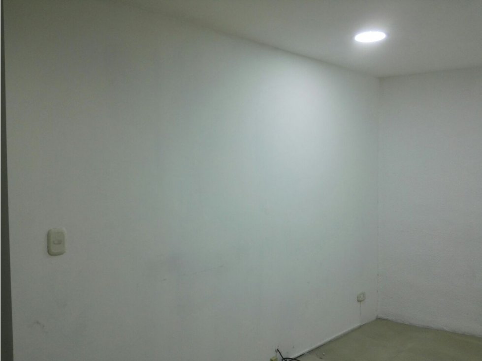 ARRIENDO LOCAL COMERCIAL EN EL CENTRO DE MANIZALES | ARRIENDOS — foto 2