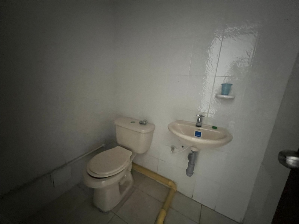 ALQUILER DE LOCAL EN VERSALLES, MANIZALES — foto 4