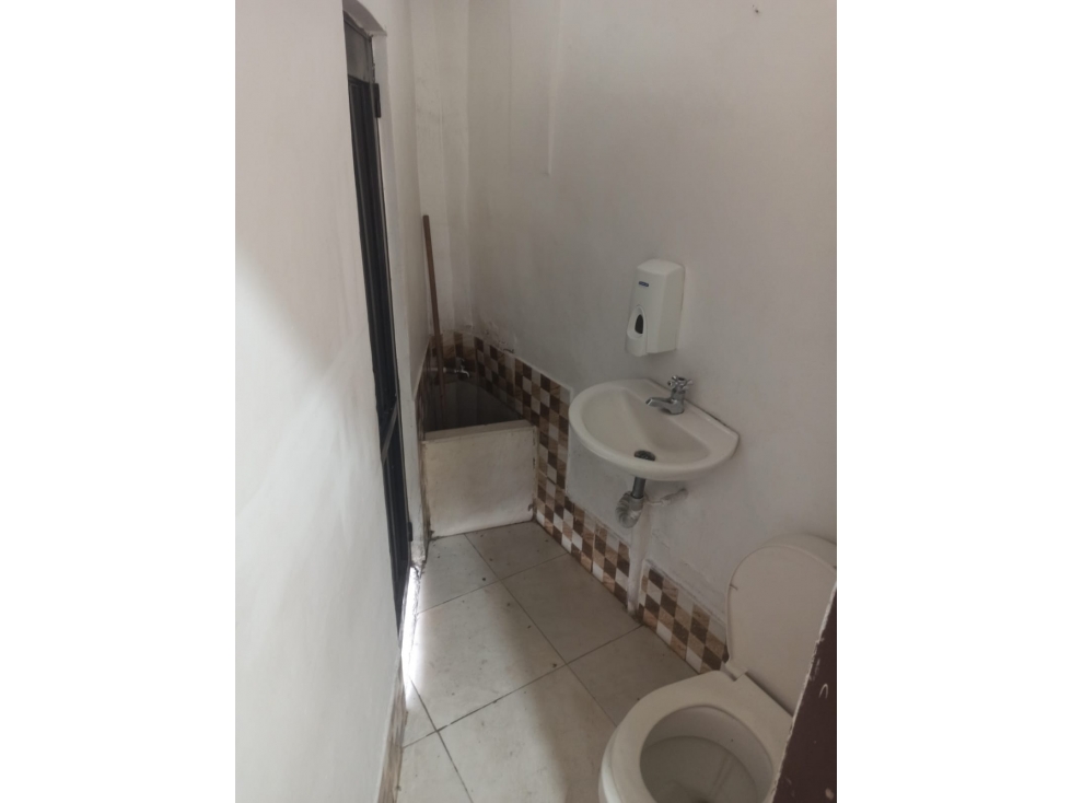 ARRIENDO LOCAL EN LA CAROLA, MANIZALES | ARRIENDOS MANIZALES — foto 3
